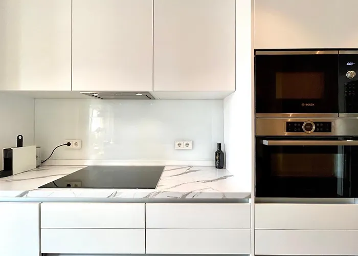 Reina Sofia 53 Port And Sea View Appartement Estepona