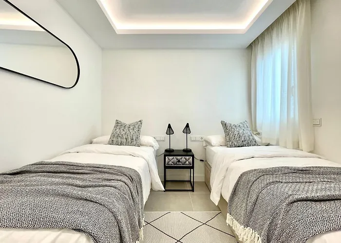 Reina Sofia 53 Port And Sea View Appartement Estepona