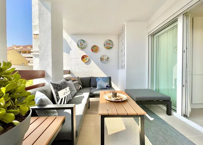 Reina Sofia 53 Port And Sea View Appartement *