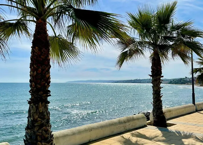 Reina Sofia 53 Port And Sea View Appartement Estepona